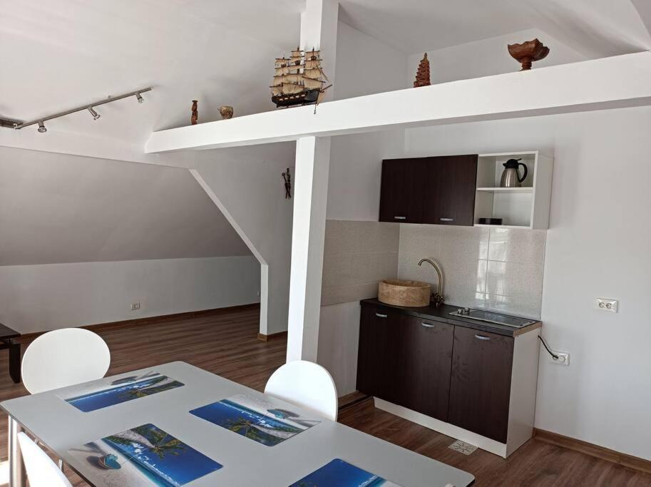 Cabana Mare In Intimitate Si Liniste Bosorod Exterior photo